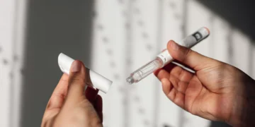 Canetas para obesidade: análise encomendada pela OMS alerta para falta de estudos fora da indústria