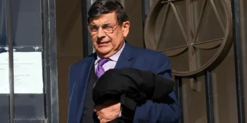 Garcia Pereira invoca ausência de lista atualizada de dirigentes para pedir extinção do Chega