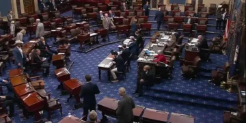 Senado dos EUA avança com projeto para encerrar paralisação do governo