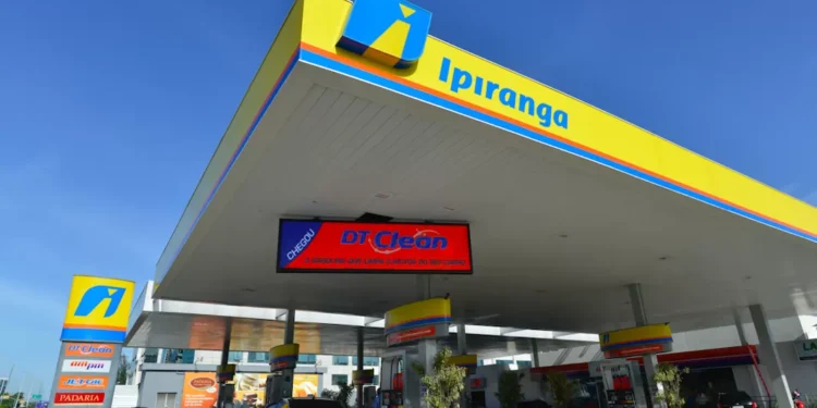 Ultra tem lucro de R$ 772 milhões no 3º tri, acima do esperado