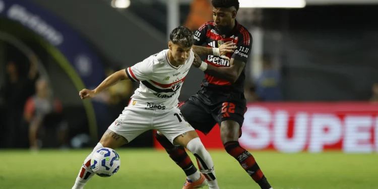 Craque Neto de tanguinha: Ferreirinha marca e se aproxima de meta de gols