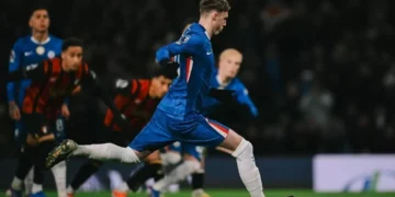 Chelsea e Bournemouth empatam em jogo com primeiro tempo frenético