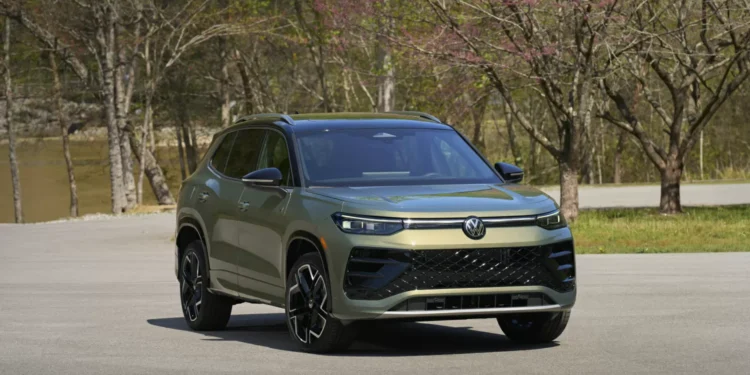 Stellantis, Ford, Volkswagen: o que as montadoras preparam para 2026