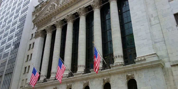 Wall Street termina sessão em queda