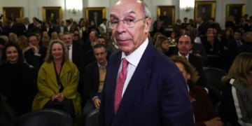 Marques Mendes pediu autorização para divulgar nome de clientes