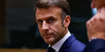 Macron pede que BCE reavalie abordagem sobre política monetária para além da inflação