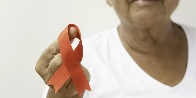 HIV após os 50: quando o tabu é fator de risco