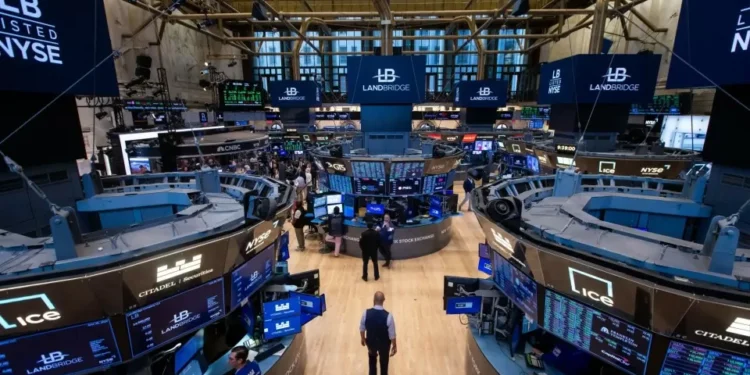 Wall Street fecha em alta com Oracle a subir mais de 6%