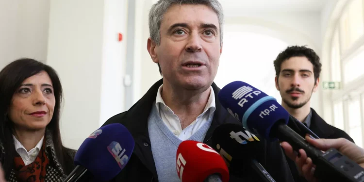 Comissão Nacional do PS aprova diretas a 13 e 14 de março