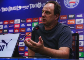 Corinthians x Bahia: Ceni critica mudança na estreia do Brasileirão