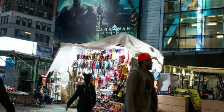 Sentimento do consumidor nos EUA sobe a 56,4 em janeiro, aponta pesquisa final