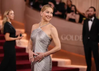 Em alta voltagem: veja os looks do Globo de Ouro 2026