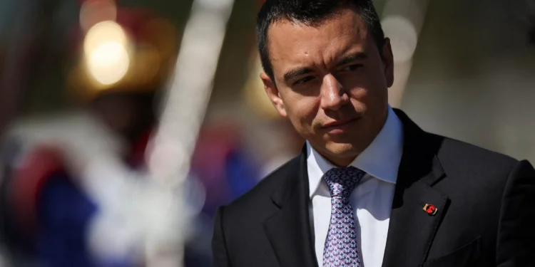 Equador x Colômbia: Noboa sobe tarifa de transporte de petróleo do vizinho em 900%