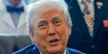 Trump processa Receita e Tesouro dos EUA em US$ 10 bi por vazamento de IR