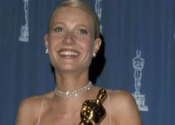 Gwyneth Paltrow revê polêmicas do Oscar em que venceu Fernanda Montenegro