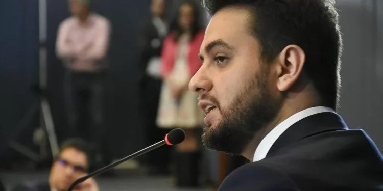 STF mantém prisão de Filipe Martins após audiência de custódia