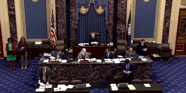 Senado dos EUA aprova financiamento do DHS para negociar ICE