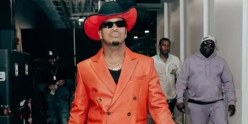 Ne-Yo explica como funciona seu relacionamento com três mulheres