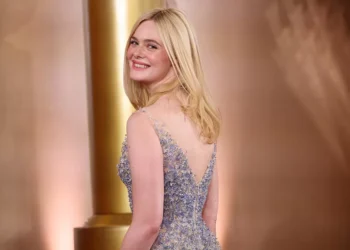 As mais bem-vestidas do Globo de Ouro, que flertaram com a velha Hollywood