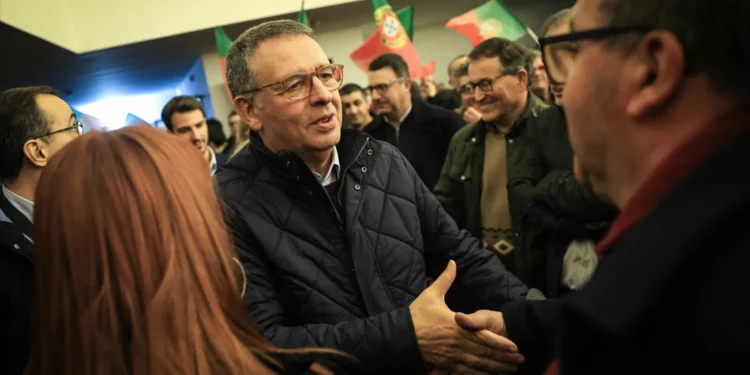 Seguro questiona o que “está por trás” da eleição adiada de órgãos externos da AR