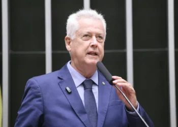 Rollemberg diz que eleição é motivo para instalar CPI do Banco Master