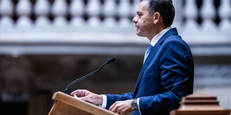 Primeiro-ministro responde esta quarta-feira no parlamento pela atuação do Governo já com MAI demitida