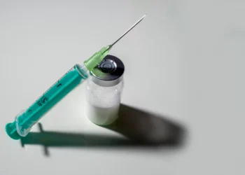 O mito da andropausa e a banalização do uso de testosterona