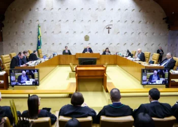 STF julga no dia 25 de fevereiro decisão de Dino sobre penduricalhos