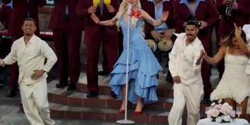 O curioso novo apelido de Lady Gaga após o visual salsa no Super Bowl