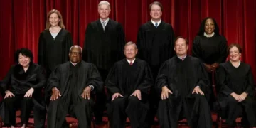 Trump critica juízes da Suprema Corte dos EUA que decidiram contra tarifas