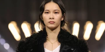 Os dois lados, bom e ruim, na estreia de Maria Grazia Chiuri na Fendi