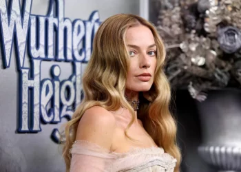 Falem bem, falem mal… falem de Margot Robbie e seus figurinos