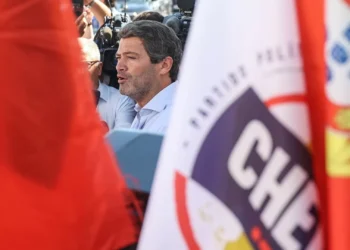 Dois vereadores do Chega na Câmara do Funchal passam a independentes