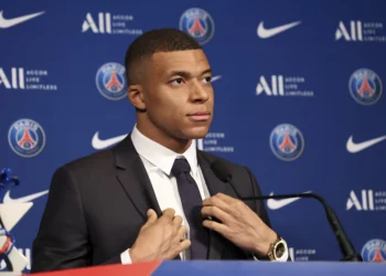 BBB26: Mbappé é bissexual por se relacionar com mulheres trans?