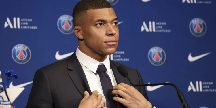 BBB26: Mbappé é bissexual por se relacionar com mulheres trans?