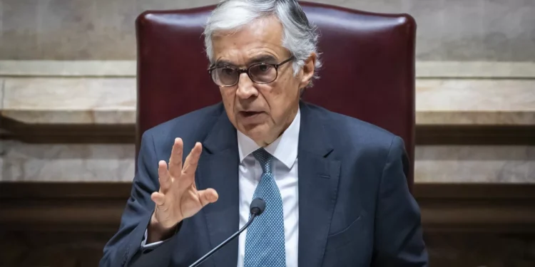 Mau tempo. Debate quinzenal adiado, conferência de líderes vai marcar a data