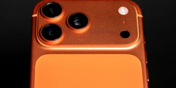 Mania na China, iPhone laranja “Hermès” ajuda a Apple a faturar bilhões