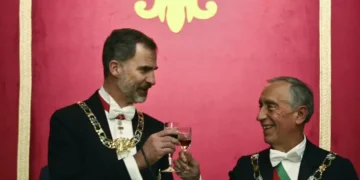 À terceira é de vez. Marcelo em Espanha para visita curta, mas “muito simbólica”