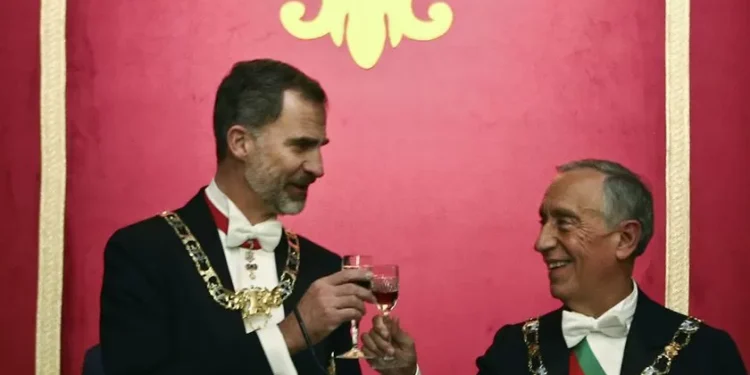 À terceira é de vez. Marcelo em Espanha para visita curta, mas “muito simbólica”